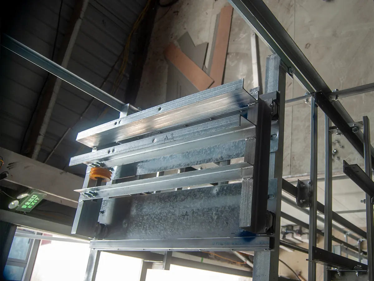 Dumbwaiter installation requirements - traction food lift for restaurant shaft dimensions and load capacity guide