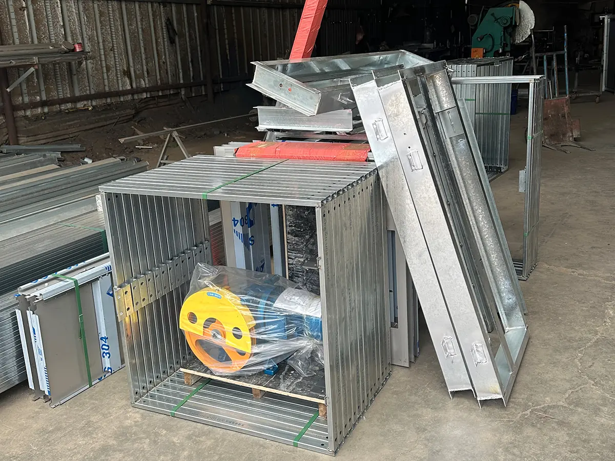 Alibaba dumbwaiter packaging for export - ServLifts factory