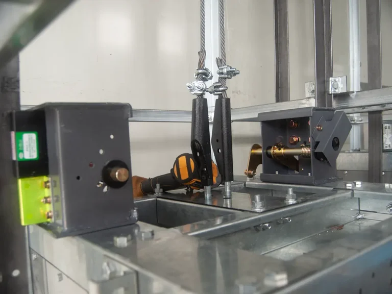 Restaurant dumbwaiter in Southeast Asia - ServLifts traction food lift