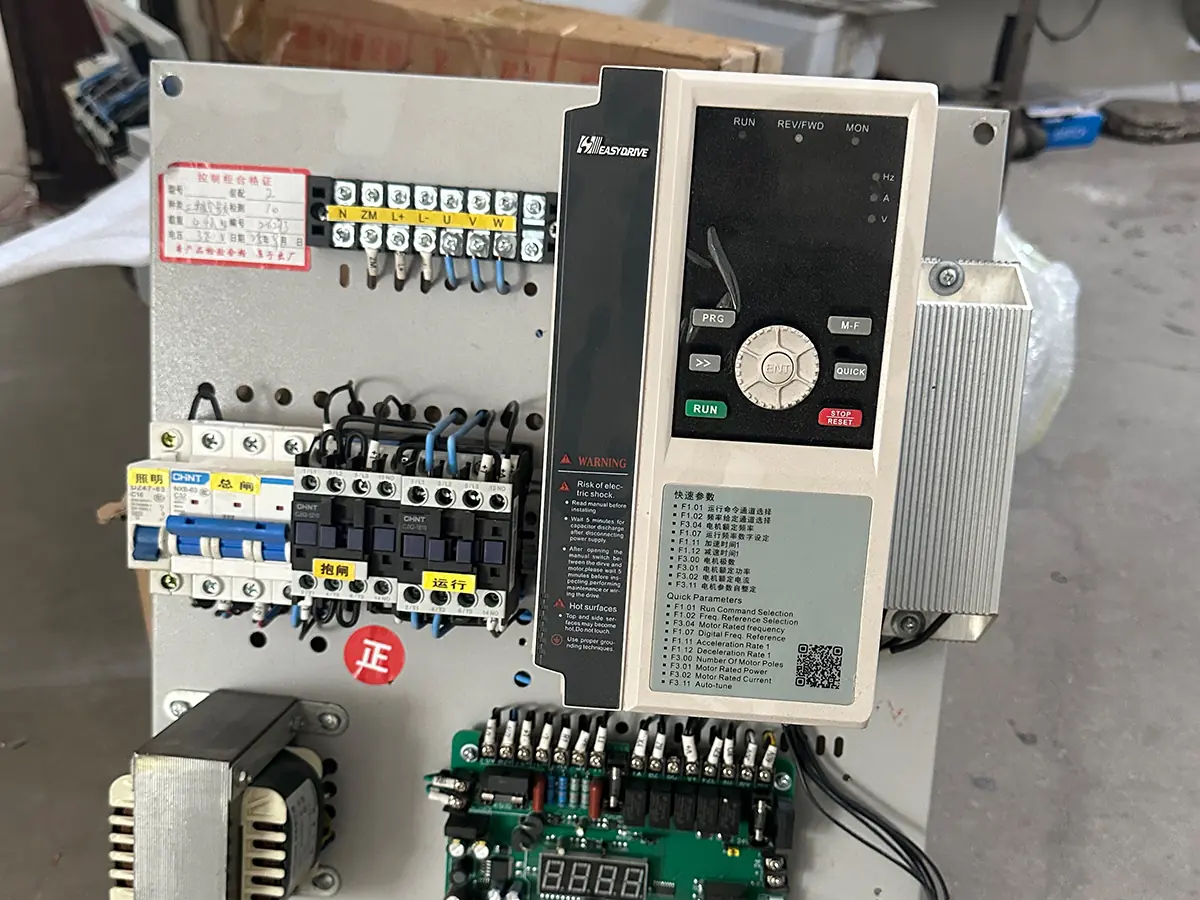 Dumbwaiter deposit terms - control system at the factory